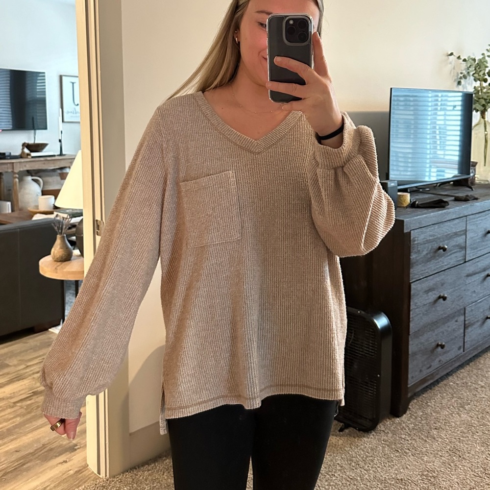 Sweater - Picture 3 of 6